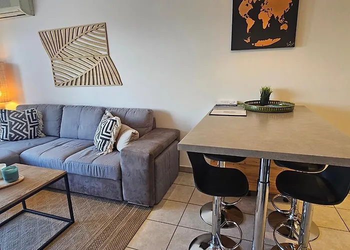 Appartement 2 Pieces Cosy 20 Min A Pied De La Plage