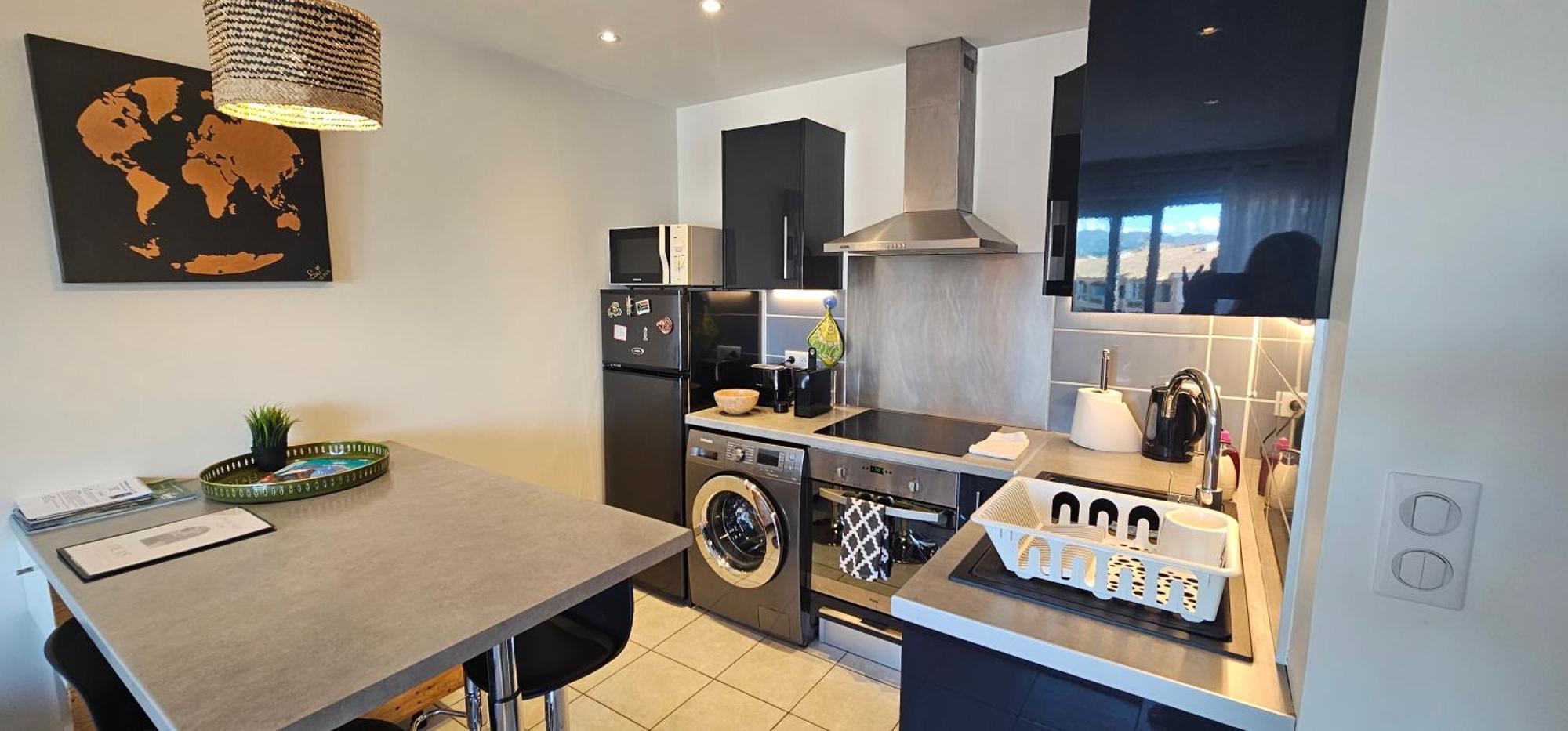 Apartment 2 Pieces Cosy 20 Min A Pied De La Plage Frejus